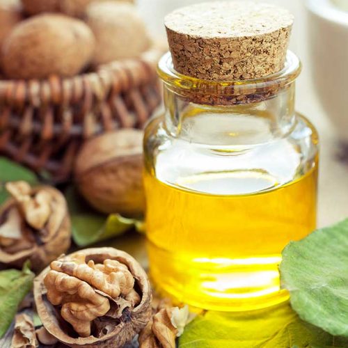 838_10-Amazing-Benefits-Of-Walnut-Oil-For-Skin-Hair-And-Health_shutterstock_228137278-1